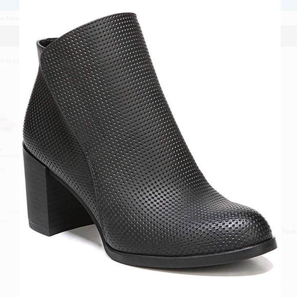 NATURALIZER Holt Ankle Bootie, 7.5